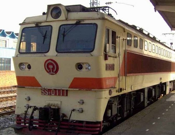 數字超聲波探傷儀的特性及在機車上的應用